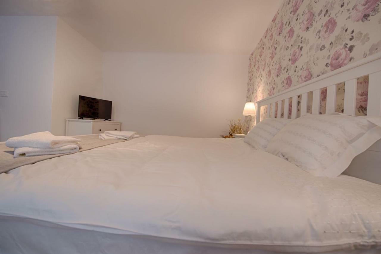 Appartamento Casa Witting Braşov Esterno foto